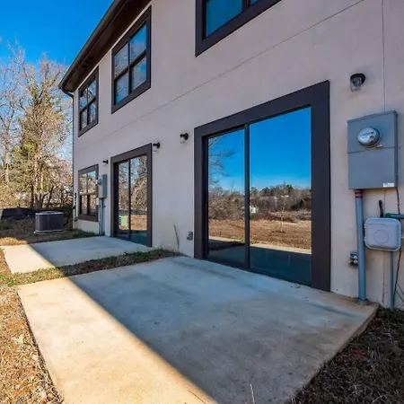 Pet Friendly 3br House In Holiday home