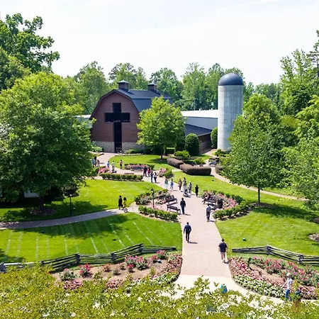 Holiday home Pet Friendly 3br House In Charlotte