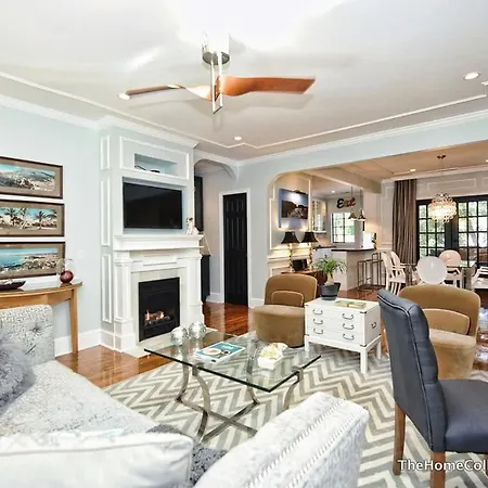 Chic And Comfortable 2br Near Uptown