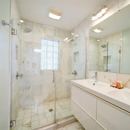 Stylish 1br In Myers Park