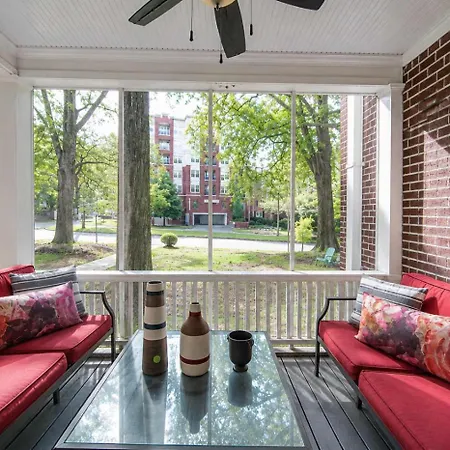 Holiday home 2 Bedroom In Myers Park With Comfortable Screened Porch *