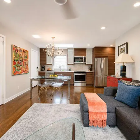 Holiday home Myers Park Gem Great Location *