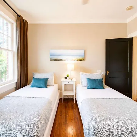 2 Bedroom In Myers Park With Comfortable Screened Porch * Charlotte