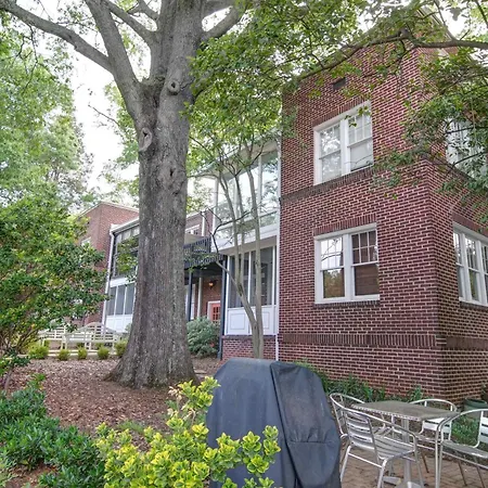Contemporary Gem In The Heart Of Myers Park
