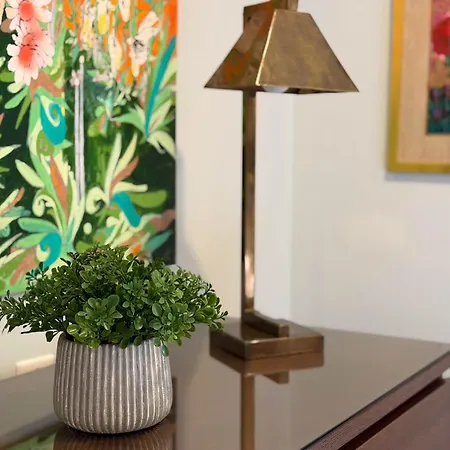 Comfortable And Stylish Near Myers Park Holiday home *