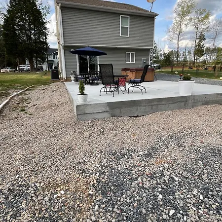Holiday home Family House With Jacuzzi Charlotte
