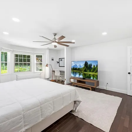 Bedrooms With Private Bath - 12min From Uptown Charlotte