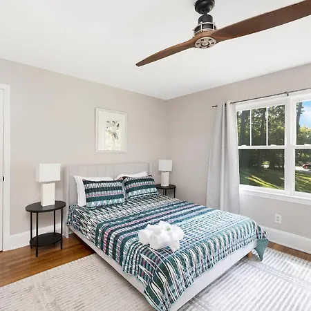 Charm Of Southpark - 5 Bedrooms - 1 Of A Kind Lot! Charlotte