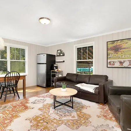Holiday home Charm Of Southpark - 5 Bedrooms - 1 Of A Kind Lot!