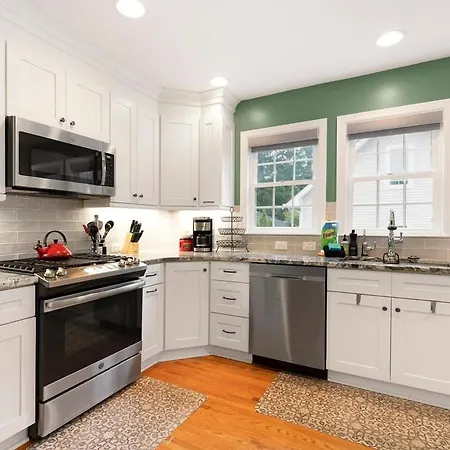 Holiday home Outdoor Oasis In Popular Plaza Midwood Charlotte