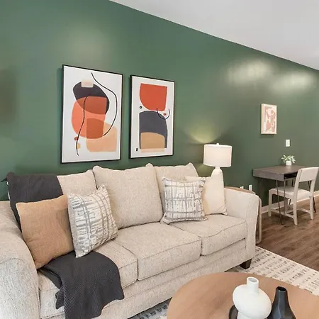 Landing Amazing 1Bd Clubhouse Pool Apartment *