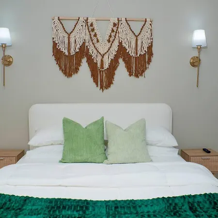 Apartment Uptown Luxe Retreat With Parking & Walk To Center Charlotte