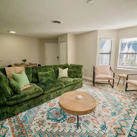 Uptown Luxe Retreat With Parking & Walk To Center Apartment Charlotte