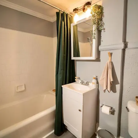 Apartment Uptown Funk Getaway With Parking & Walk To Stadiums, Nightlife Charlotte