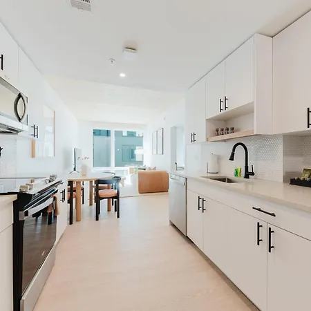 Hotel Joinery West 3*