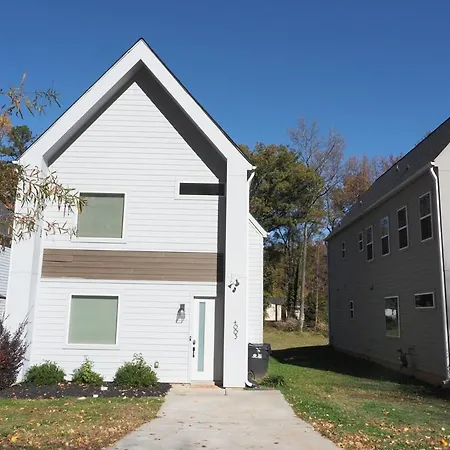 Cozy-chic 3br Near Uncc Noda Uptown I-85 Holiday home Charlotte