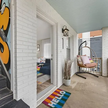 Holiday home Qc Quarters: Elevated 4 Br/4ba, Total Quadplex Charlotte
