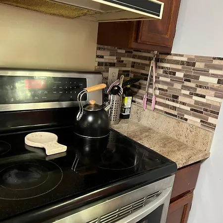 Holiday home Comfort Home, Near Uptown And Airport