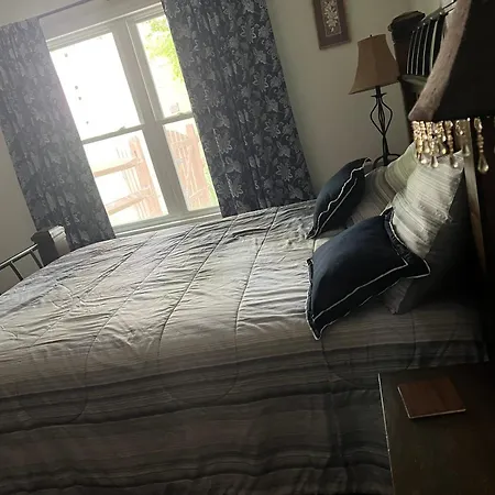 Holiday home Comfort Home, Near Uptown And Airport