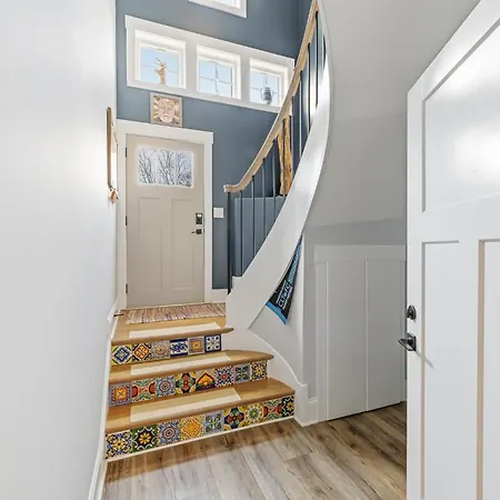 Bed & Breakfast Oak King