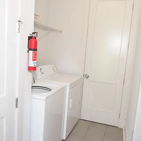 Cozy-chic 3br Near Uncc Noda Uptown I-85 Holiday home *