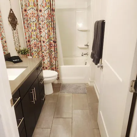 Cozy-chic 3br Near Uncc Noda Uptown I-85 Charlotte