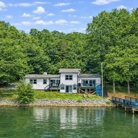 Holiday home Waterfront | Sunset + Dock Views | Wylie *