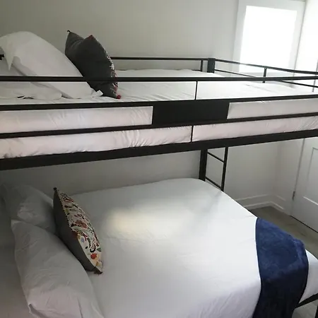 Holiday home Cozy-chic 3br Near Uncc Noda Uptown I-85
