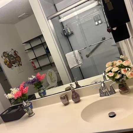 Comfort Home, Near Uptown And Airport