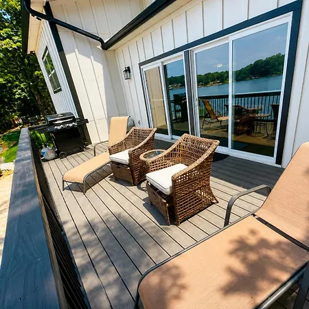 Holiday home Waterfront | Sunset + Dock Views | Wylie Charlotte