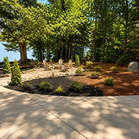 Waterfront | Sunset + Dock Views | Wylie Holiday home Charlotte