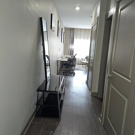 Apartment Stylish Urban W Balcony Charlotte