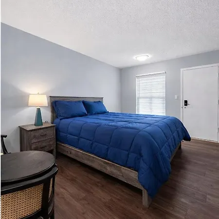 Private Near Everything Nc *