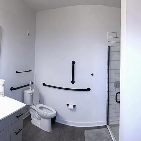 Apartment Luxurious 2br 2br Uptown Oasis, Boa, Nascar, Airport And View With Free Parking