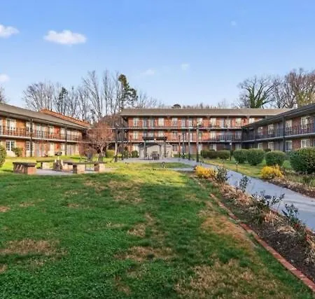 Private Near Everything Nc