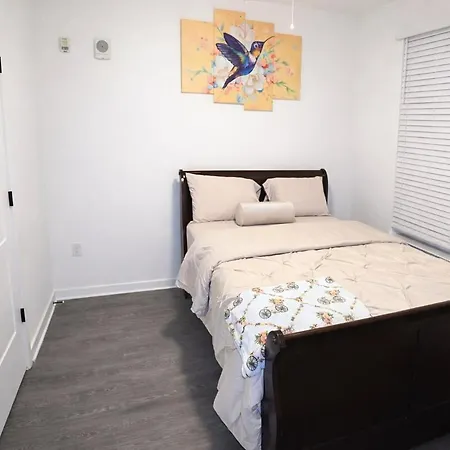 Luxurious 2br 2br Uptown Oasis, Boa, Nascar, Airport And View With Free Parking Apartment Charlotte