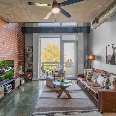 Modern Uptown Loft - Corporate-ready - Views * Charlotte
