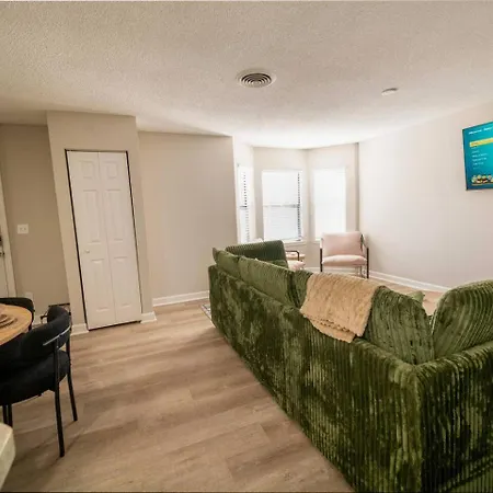 Apartment Uptown Luxe Retreat With Parking & Walk To Center Charlotte