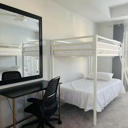 Sloan Garden House Modern Townhome Near South End Apartment *