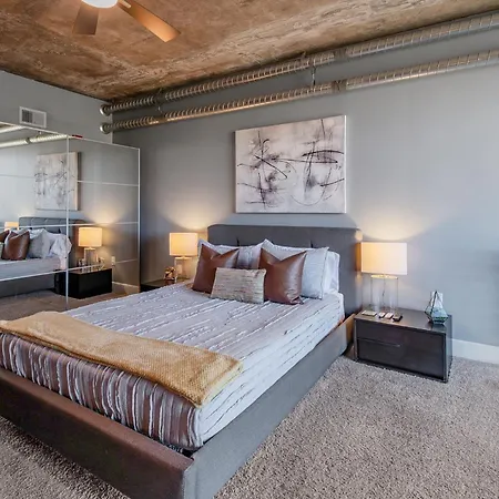 Modern Uptown Loft - Corporate-ready - Views Apartment Charlotte