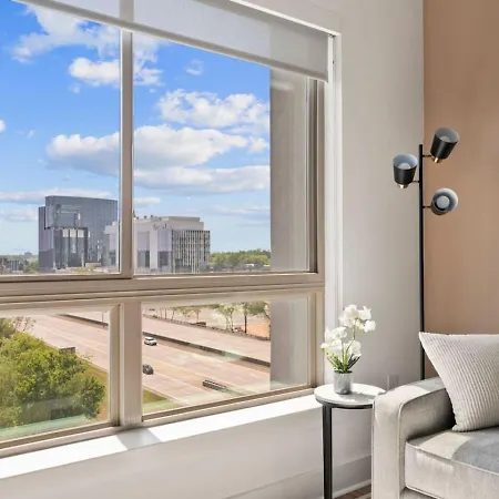 Apartment Skyline - Free Parking, Pool, Views Charlotte