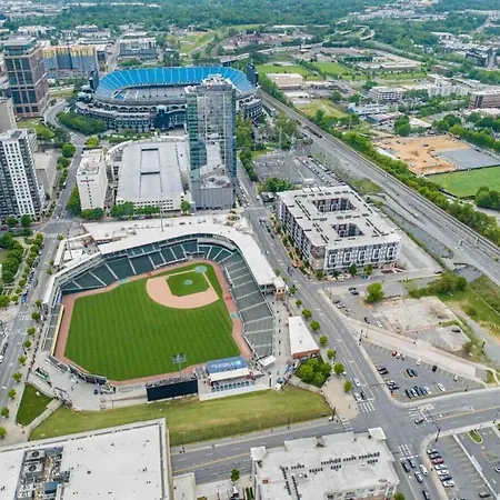 Apartment Luxury 2br Near Uptown | Noda & Light Rail Charlotte