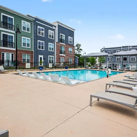 Luxury 2br Near Uptown | Noda & Light Rail Apartment Charlotte