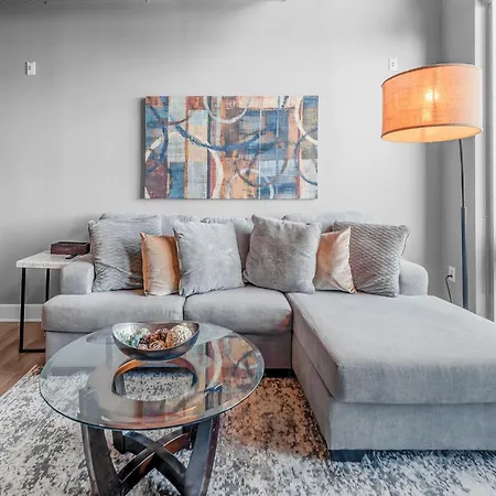 Modern Uptown Loft - Corporate-ready - Views Charlotte