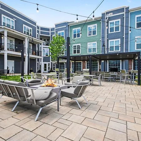 Apartment Luxury 2br Near Uptown | Noda & Light Rail