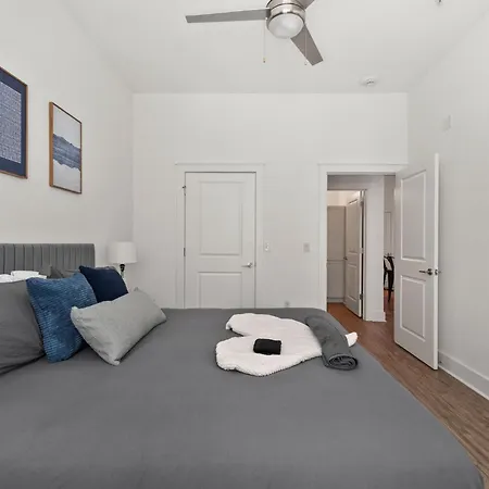 Apartment Carolina Charm - Free Parking, Pool, Gym