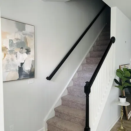 Sloan Garden House Modern Townhome Near South End Apartment Charlotte