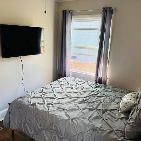 Two Side-by-side 1-bedroom Duplex Units Apartment *