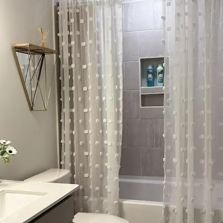 Apartment Sloan Garden House Modern Townhome Near South End