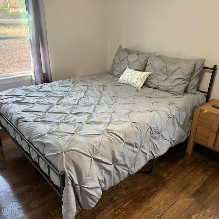 Two Side-by-side 1-bedroom Duplex Units Charlotte